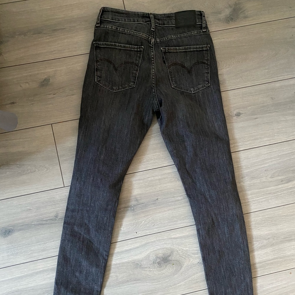 levi’s jeans - Picture 2 of 3